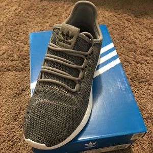 Adidas tubular shadow